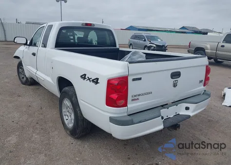 2005 Dodge Dakota Slt z USA, uszkodzony, nr VIN 1D7HW42N55S276077